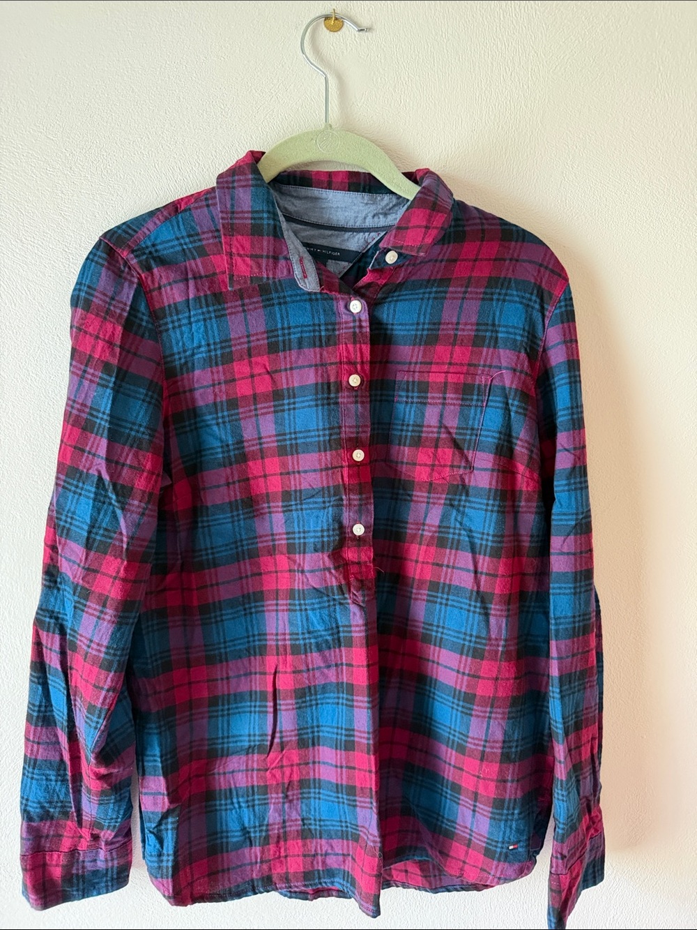 Tommy Hilfiger Navy Blue Shirt with Subtle Red Accent